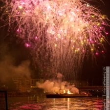 Feuerwerk | Fotoshooting by maksworld fotografie Basel/Oberwil (Fotograf: Marcel König)