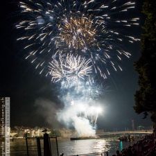 Feuerwerk | Fotoshooting by maksworld fotografie Basel/Oberwil (Fotograf: Marcel König)